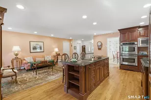 25 Norwood Rd, West Hartford, CT 06117 - Photo 17