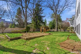 25 Norwood Rd, West Hartford, CT 06117 - Photo 37