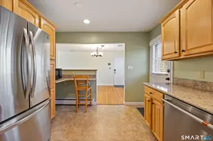 825 Farmington Dr, Cheshire, CT 06410 - Photo 11