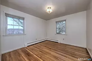 28 Grandview Dr, Trumbull, CT 06611 - Photo 9