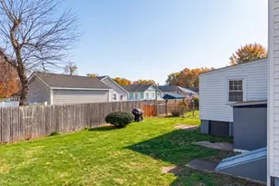 10 Old Colony Rd, Old Lyme, CT 06371 - Photo 5