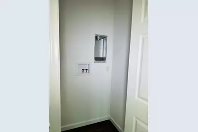 300 Birmingham Street, Bridgeport, CT 06606 - Photo 17