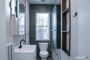 23 Lake St, Waterbury, CT 06708 - Photo 3