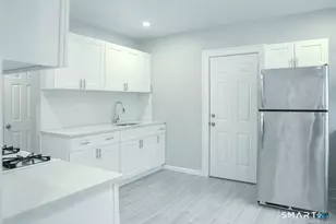 23 Lake St, Waterbury, CT 06708 - Photo 1