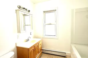 22 Eastwood Ave, Waterbury, CT 06705 - Photo 21