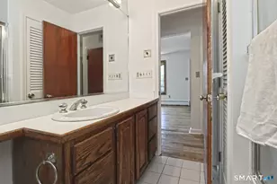 15 Locust St, Milford, CT 06461 - Photo 15
