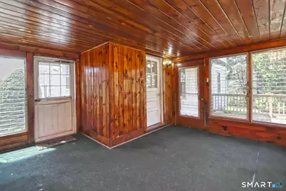 15 Locust Street, Milford, CT 06461 - Photo 9