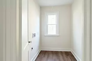 33 Andrews St, New Britain, CT 06051 - Photo 9