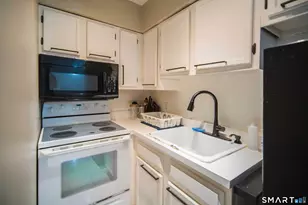 120 Wooster St, New Haven, CT 06511 - Photo 9