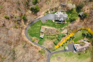 83 Valley Stream Ln, Southbury, CT 06488 - Photo 5
