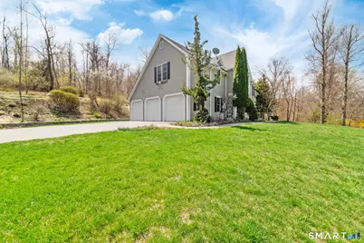 83 Valley Stream Lane, Southbury, CT 06488 - Photo 3