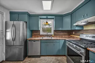 3 Elmwood Rd, Wallingford, CT 06492 - Photo 3