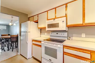 1001 Old Colony Rd, Meriden, CT 06451 - Photo 17