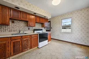 51 Fair Sailing Rd, West Haven, CT 06516 - Photo 11
