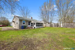 51 Fair Sailing Rd, West Haven, CT 06516 - Photo 3