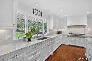 170 Driftwood Ln, Trumbull, CT 06611 - Photo 11