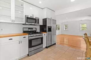 4 Topping Ln, Norwalk, CT 06854 - Photo 9