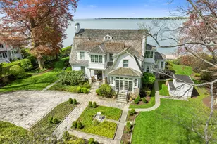 215 Ocean Dr W, Stamford, CT 06902 - Photo 3
