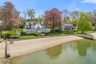 215 Ocean Dr W, Stamford, CT 06902 - Photo 5