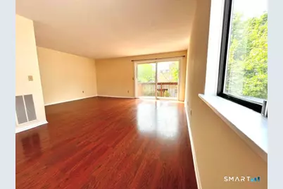 77 Van Buskirk Avenue #77, Stamford, CT 06902 - Photo 5