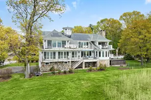 70 Kenilworth Dr E, Stamford, CT 06902 - Photo 3