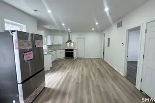 16 Arch St, Waterbury, CT 06710 - Photo 9