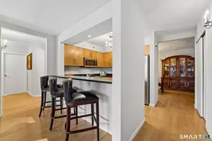 25 Forest St, Stamford, CT 06901 - Photo 5