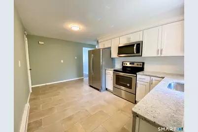 24 College Street #6, Clinton, CT 06413 - Photo 3