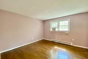 24 College St, Clinton, CT 06413 - Photo 9