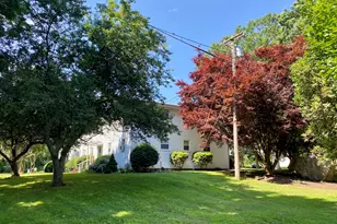 24 College St, Clinton, CT 06413 - Photo 13