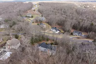 76 Lofgren Rd, Avon, CT 06001 - Photo 9