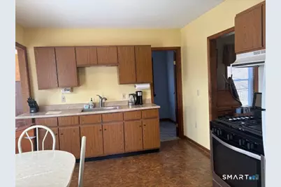 121 Yorkshire Street, Torrington, CT 06790 - Photo 5