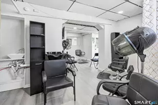 94 Kimberly Ave, New Haven, CT 06519 - Photo 7