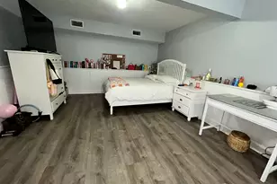 39 Asia Cir, Bridgeport, CT 06610 - Photo 17