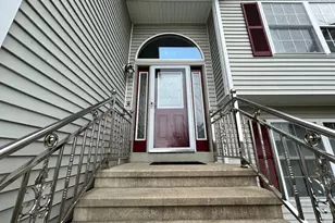 39 Asia Cir, Bridgeport, CT 06610 - Photo 3