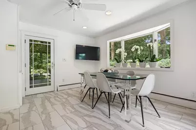 22 Sunswyck Road, Darien, CT 06820 - Photo 13