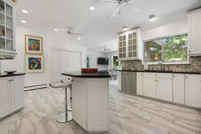 22 Sunswyck Road, Darien, CT 06820 - Photo 17