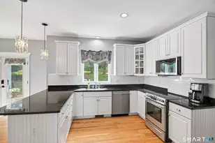 10 Yogananda St, Newtown, CT 06482 - Photo 5
