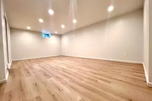 320 Strawberry Hill Ave, Stamford, CT 06902 - Photo 21