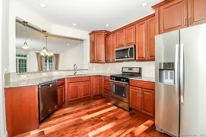 603 Brookside Court #603, Newtown, CT 06470 - Photo 11