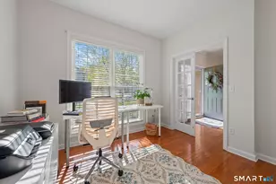 323 Sterling Dr, Newington, CT 06111 - Photo 17