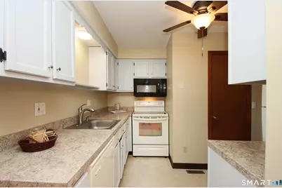 164 Austin Ryer Lane #164, Branford, CT 06405 - Photo 9