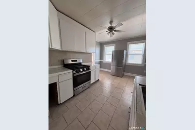 448 Hillside Avenue #2, Hartford, CT 06106 - Photo 19