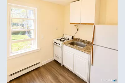 23 Farnham Avenue #2nd Floor Rear, Torrington, CT 06790 - Photo 5