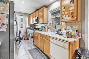 12 Hawthorne Dr, Norwalk, CT 06851 - Photo 7