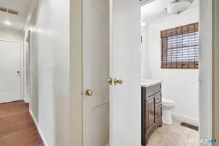 12 Hawthorne Dr, Norwalk, CT 06851 - Photo 11