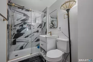 17 Layton St, West Hartford, CT 06110 - Photo 17