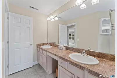 18 Spring Ridge Court #18, Danbury, CT 06811 - Photo 31