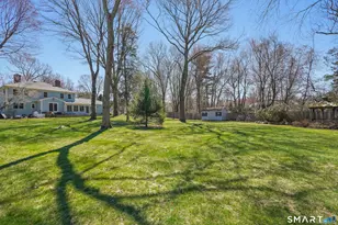 21 Shawnee Ln, Monroe, CT 06468 - Photo 3