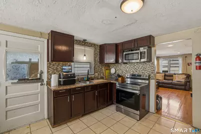30 Lyndale Street, Manchester, CT 06040 - Photo 19